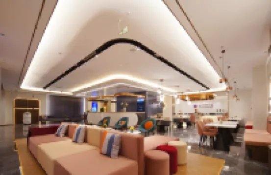 Yitel Collection Hotel (Shijiazhuang Railway Station West Plaza)