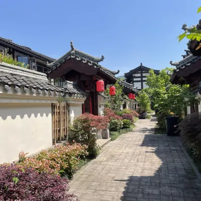 Changxing Tangchao Twelve Square Wubenfang Yinshuishanju (Shuikou Tea Culture Scenic Area Branch) Hotels near Guzhu Reservoir