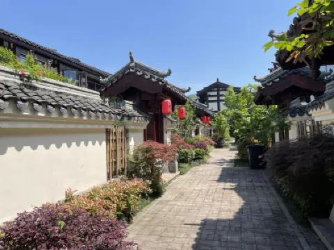 長興唐潮十二坊務本坊隱水山居（水口茶文化景區店） 鄰近大唐貢茶院的酒店