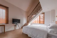 Huajian Homestay