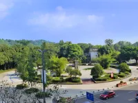 岷江湖畔酒店 鄰近東坡竹園的酒店