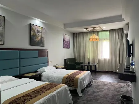 Chu Tian He Hotel Отели рядом с достопримечательностью «Hunan Institute of Applied Technology (West Campus)»