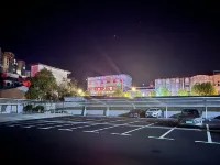 Hongdu Hotel - parking