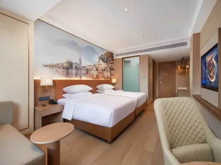 Vienna Hotel (Xishuangbanna Mengla Center Road Branch)