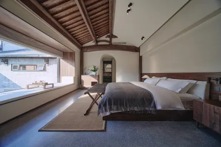 Huangshan Yincijian Homestay (Chengkan Scenic Area) Отели рядом с достопримечательностью «Fenglehu Scenic Area»