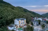 Qushanye · Moganshan Family Stream Tracing Wenquan Vacation Boutique Stay