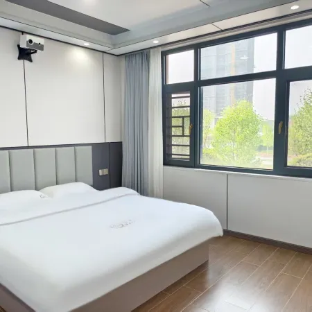 Chujian Boutique Apartment (Pingxiang North Station Olympic Sports Center)