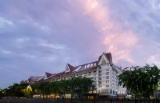 美豪酒店（西雙版納景洪潑水廣場店） 鄰近泰國街的酒店