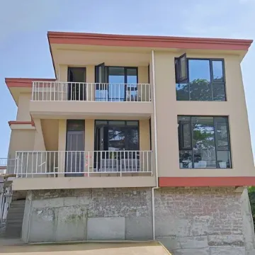 Nanji Half-Mountain Half-Sea Homestay