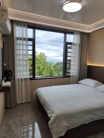 Shengli Hotel Отели рядом с достопримечательностью «Yunzhong Lake Reservoir»