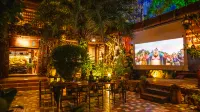 Yizhang Yunlu Hot Spring Resort Homestay - Varme kilder