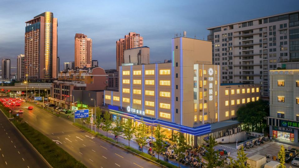 Floral Hotel·Gwangneung County Hotel