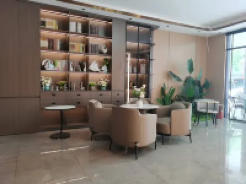 雲曼公寓（石岐步行街店）