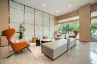 Meihao EZZI Hotel (Yuxi Xinping Ethnic Square)