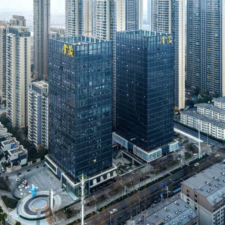 CatPaw Hotel · Wuhan West Railway Plaza