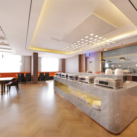 LANOU International Hotel (Kuqa Tianshan Middle Road)