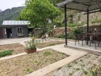 ‌Lake & Mountain Secluded Retreat‌