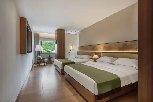 Zhuoyue Lanting Hotel (Suzhou Guanqian Street Humble Administrator's Garden) - 주차장