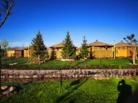 Colorful Danxia Haisheng Tent Hotel Hotels in Linze County