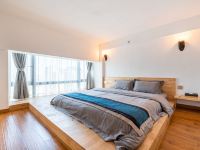 广州正飞阳光亲子公寓 - 木落舒适大床房