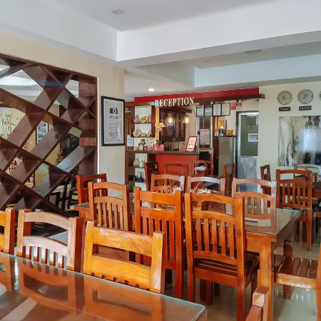 RedDoorz @ Caimito Drive Dampas Отели рядом с достопримечательностью «Bohol National Museum»