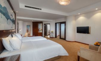 Vienna Classic Hotel (Yunfu Hekou)