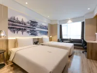 Atour Hotel Xi'an North Railway Station Administrative Center Hotels near Weiyang