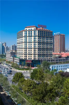Kaifeng Yantong International Hotel (Qingming Shangheyuan Drum Tower Square)