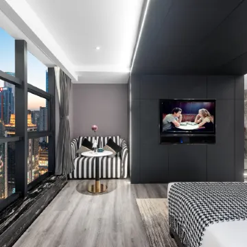 The Move River View Hotel (Chongqing Jiefangbei Hongyadong)