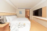 全季酒店（上海莘莊七莘路店） 鄰近遊趣游泳培訓俱樂部（都市路店）的酒店