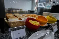 New Wave Hotel - breakfast