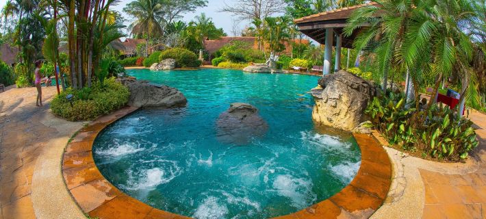 Golden Pine Resort and Spa Hotels in Chiang Rai