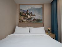 维也纳酒店(滕州火车站店) - 标准大床房