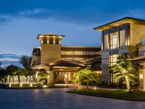 North Arcus Hotel