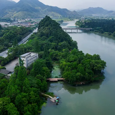 Lvzhu Taoyuan Guesthouse Hotels near China Bamboo Expo Park