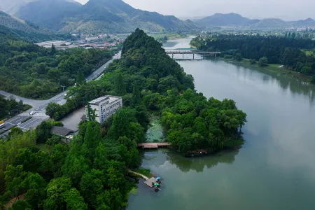 Lvzhu Taoyuan Guesthouse Отели рядом с достопримечательностью «Zhejiang Yuxiang Vocational and Technical College»