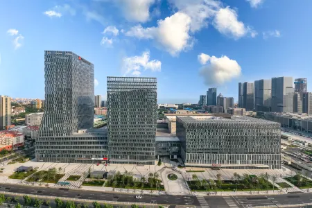 Qingdao Haitian Financial Center Hotel Отели рядом с достопримечательностью «Ocean University of China Laoshan Campus»