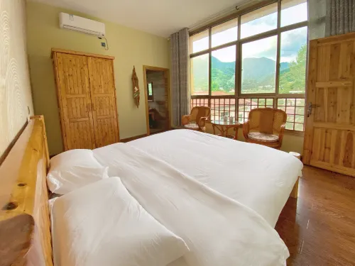 Foping Quanquan Leisure Farm Hotels in Foping County