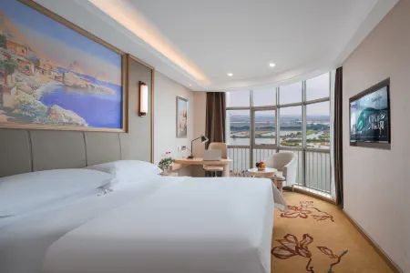 Vienna Classic Hotel (Shantou Little Park)