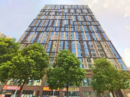 Fengwo Hotel (Zhumadian West High-speed Railway Station Jianye Store)