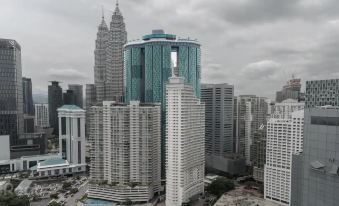 Sky Suites KLCC by iRent365 Kuala Lumpur