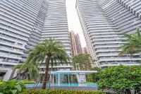 Beihai Yintan yijia apartment Hotels in 