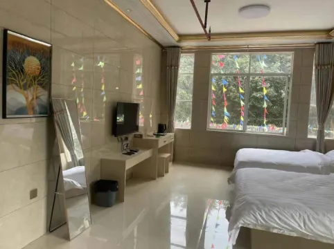 Baise Xinyi Hotel