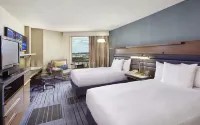 Hilton Newark Airport Hotels in Elizabeth