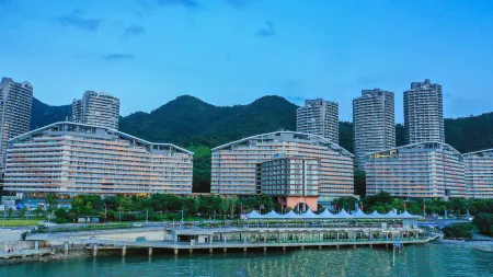 Island Skylight Resort Отели рядом с достопримечательностью «Jinyintan Beach»