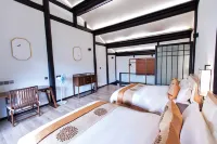 Yunshang Jiangnan Inn Hotels in Huize