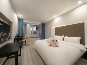 Yunshang Manju Hotel (Ningbo Tianyi Square Yintai)