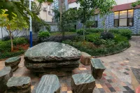Manzhen Hotel (Pu'er High-speed Railway Station) Hotels in Pu'er