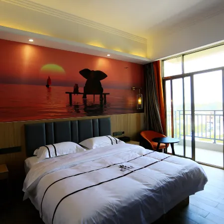 Ledong Fengyue Hotel Отели в г. Ледун