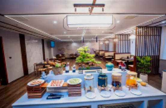 仟那千尋酒店（洛陽明堂景區應天門店）